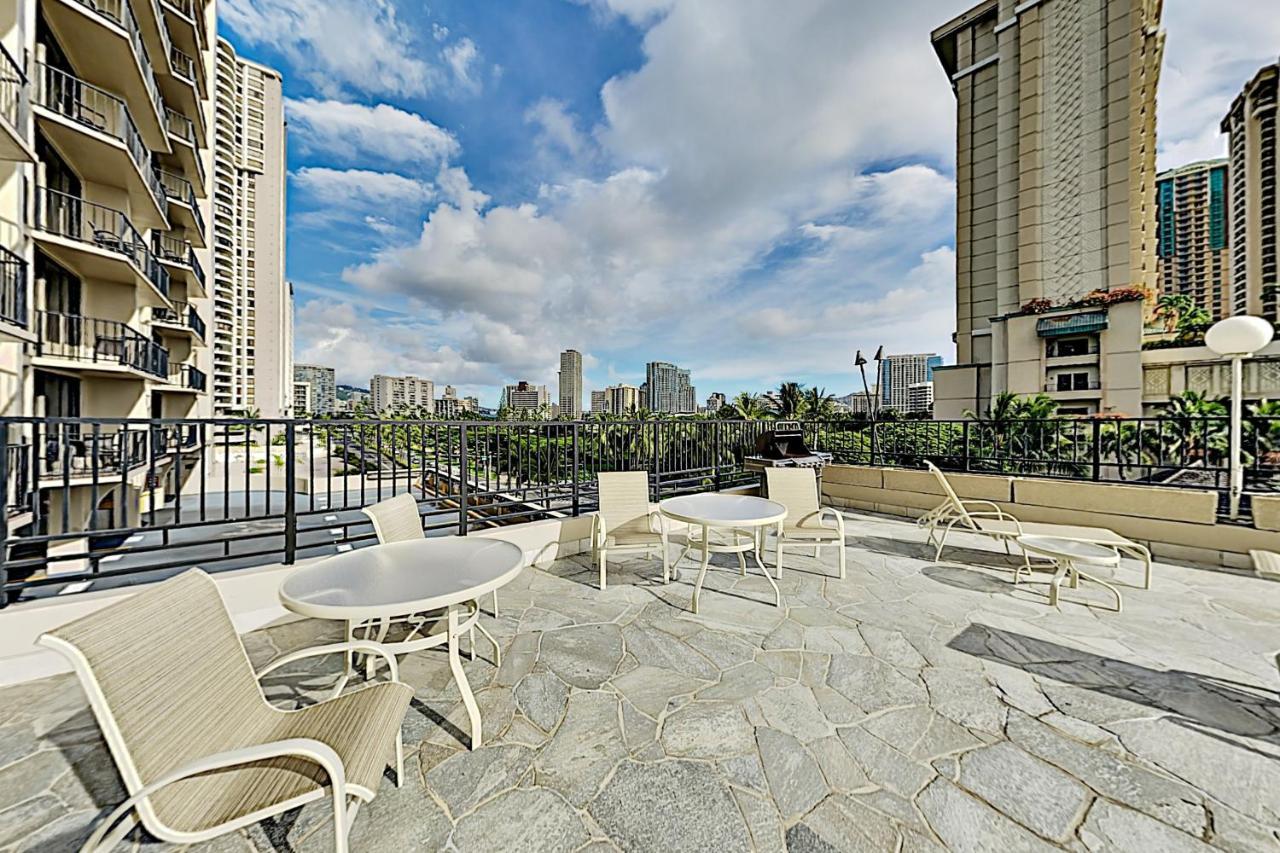 호놀룰루 Aqua Palms Waikiki Ocean View Lanai Parking Included 아파트 외부 사진